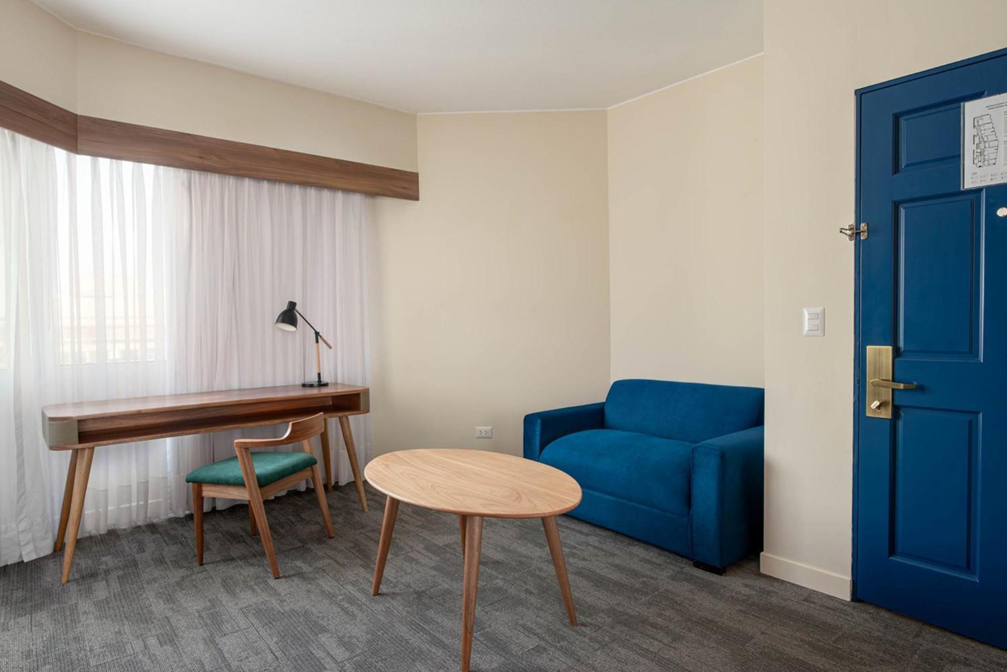 Crowne Plaza Lima, an IHG Hotel Zewnętrze zdjęcie A room at the Hotel Valencia